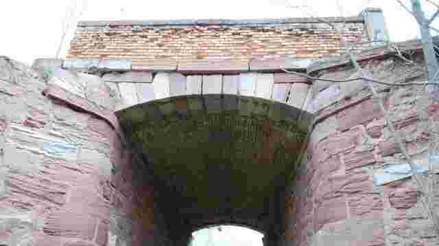 Pontoon over the Puerta de la Viña ravine
