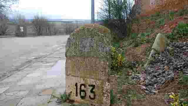 Kilometre marker
